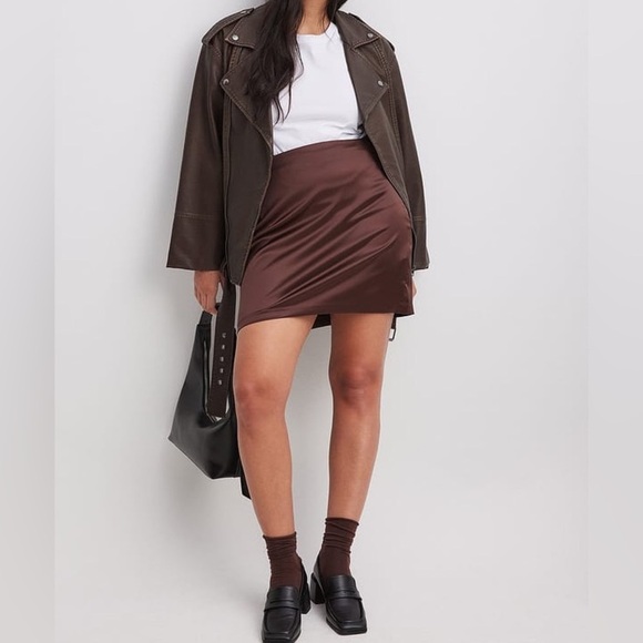 Vintage Brown Satin Fitted Mini Skirt High Waisted Back Zip Chocolate Size 9/10 - Picture 8 of 9